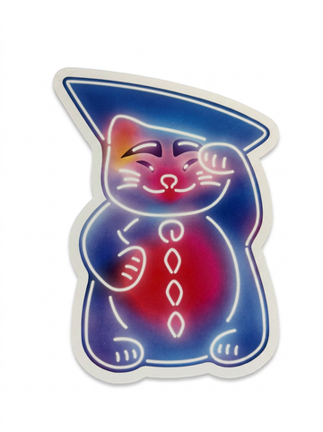 Little Tivoli Hikari Pjerrot Katten-postkort med neoninspireret motiv af en kat i blå og pink nuancer med Pjerrots karakteristiske hat, inspireret af Tivolis magiske Hikari-univers.