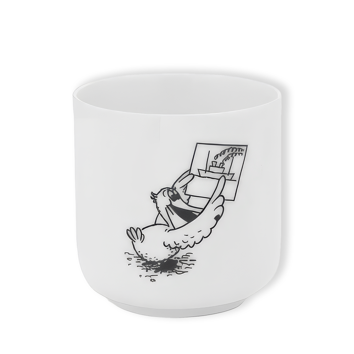Rasmus Klump Pelle kop i porcelæn med motiv af pelikanen Pelle, der holder en tegning i vingerne.