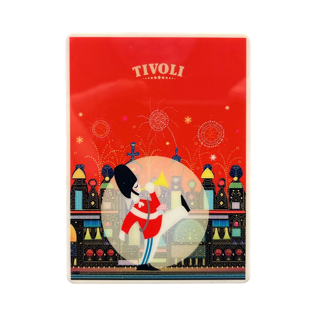 Dekorativ Tivoli magnet med Tivoli-Garden i klassisk rød uniform, omgivet af ikoniske Tivoli-motiver og fyrværkeri, perfekt som souvenir fra Tivoli København