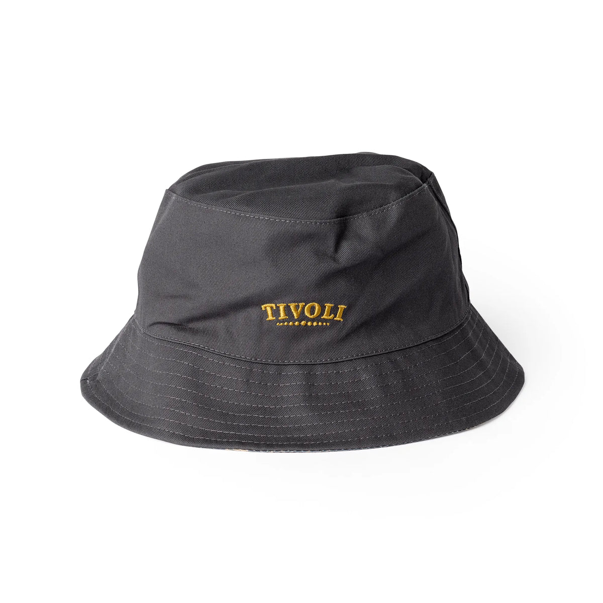 Antracitgrå Tivoli bøllehat med broderet TIVOLI-logo i guld på fronten. Hatten har et klassisk design med bred skygge og er en del af Tivolis officielle merchandise-kollektion.